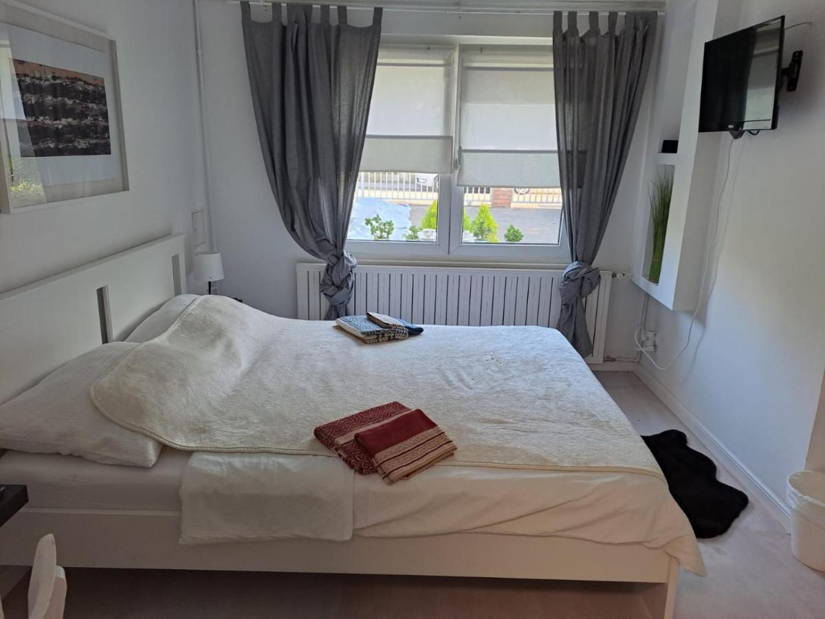 Apartmán Soba Dvori Zaprešić Exteriér fotografie